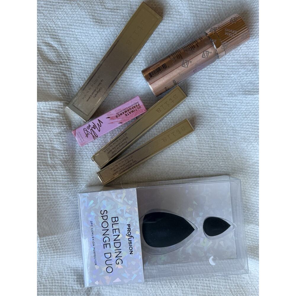 Assorted Makeup Lot Bundle - Picture 15 of 16